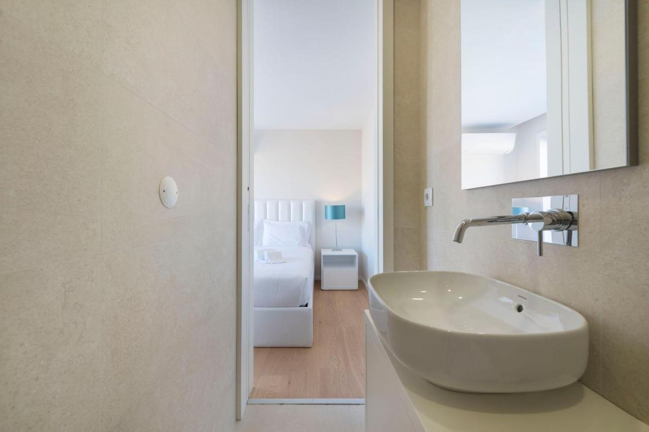 Lovelystay - Trindade Cozy Apartment Porto Luaran gambar